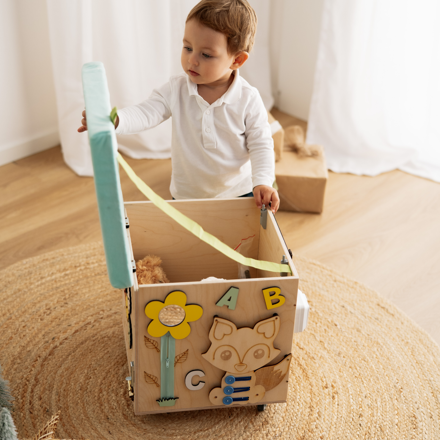 Montessori-Kiste für verschiedene Aktivitäten, Spielzeugkiste mit Sitzbank