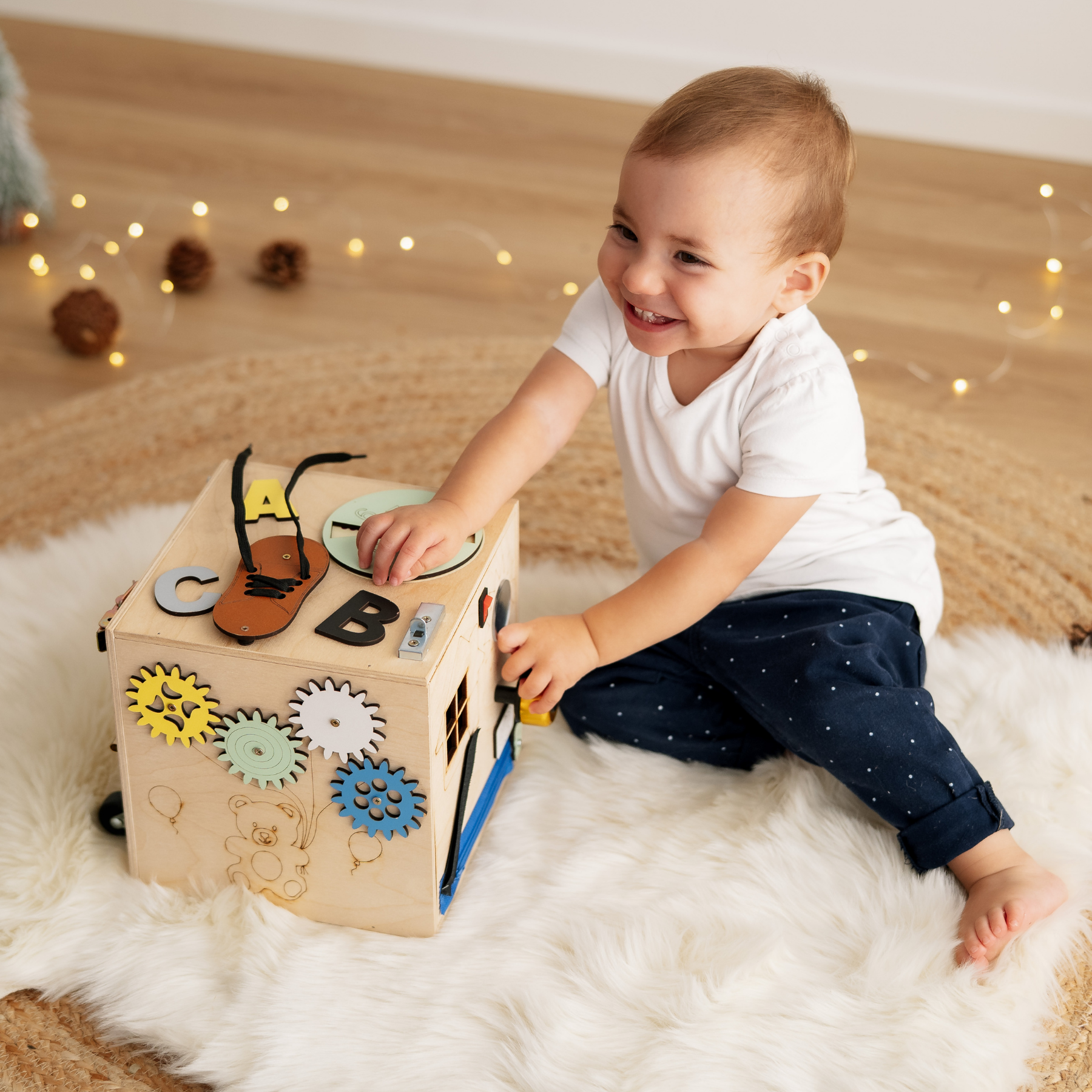 Montessori-Interaktiver Multiaktivitätswürfel