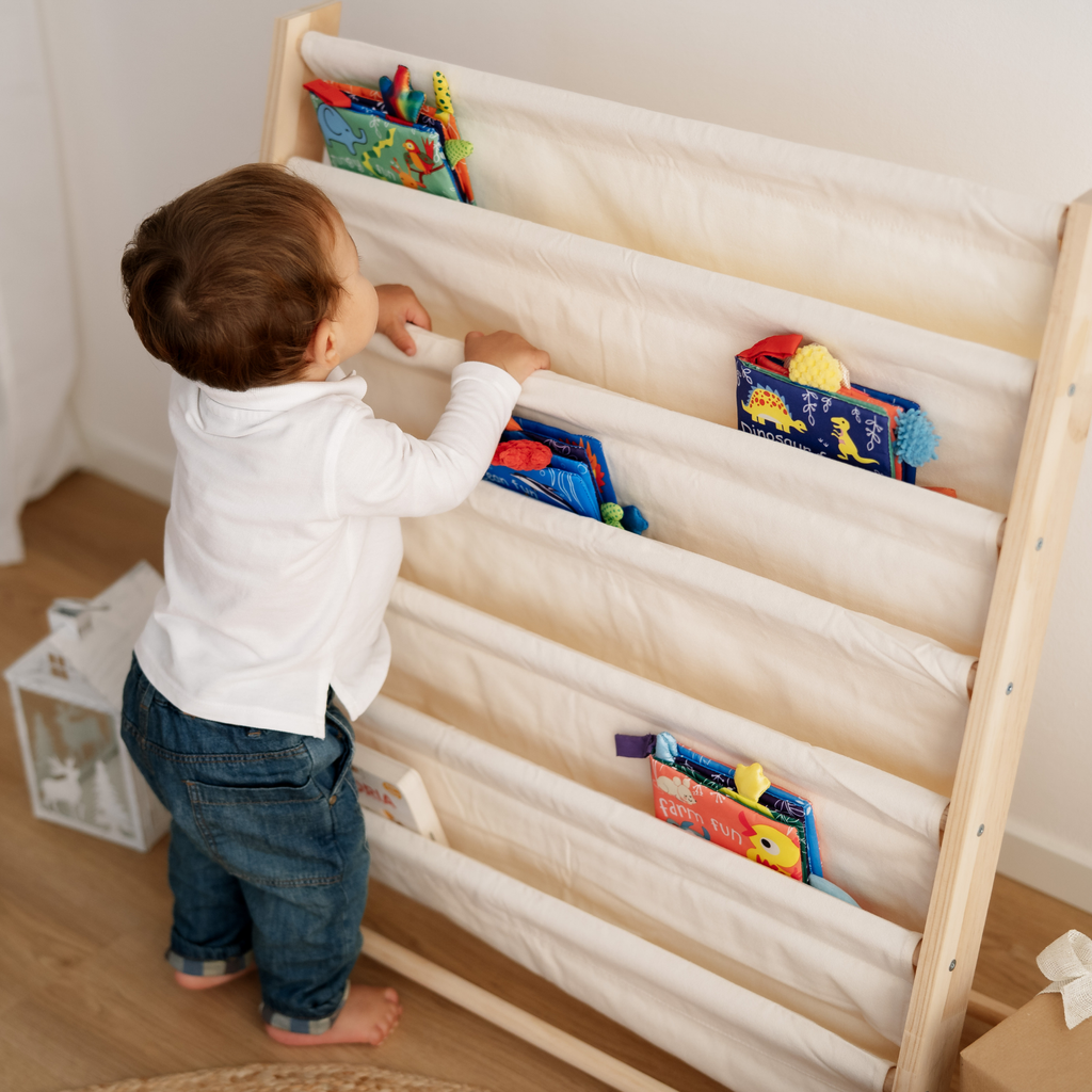 Vertikales Montessori-Bücherregal