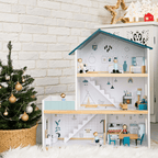 Puppenhaus aus Holz mit Zubehör und Figuren