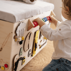 Montessori-Spielzeugkiste mit vielfältigen Aktivitäten