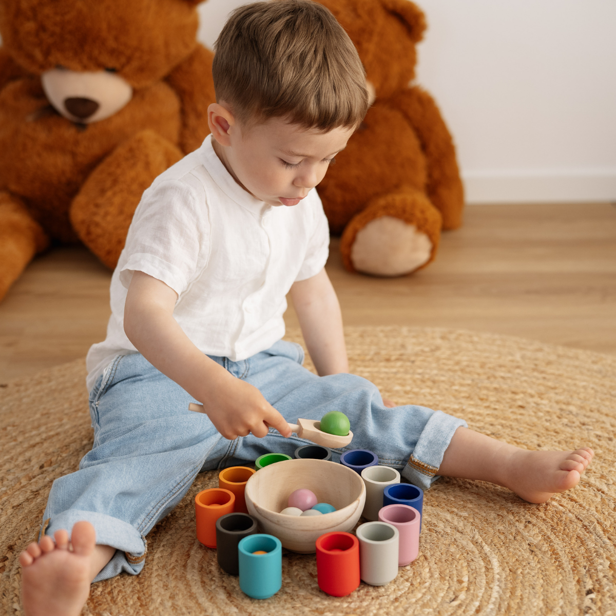 Geschicklichkeitsspiel „Balls in Cups“