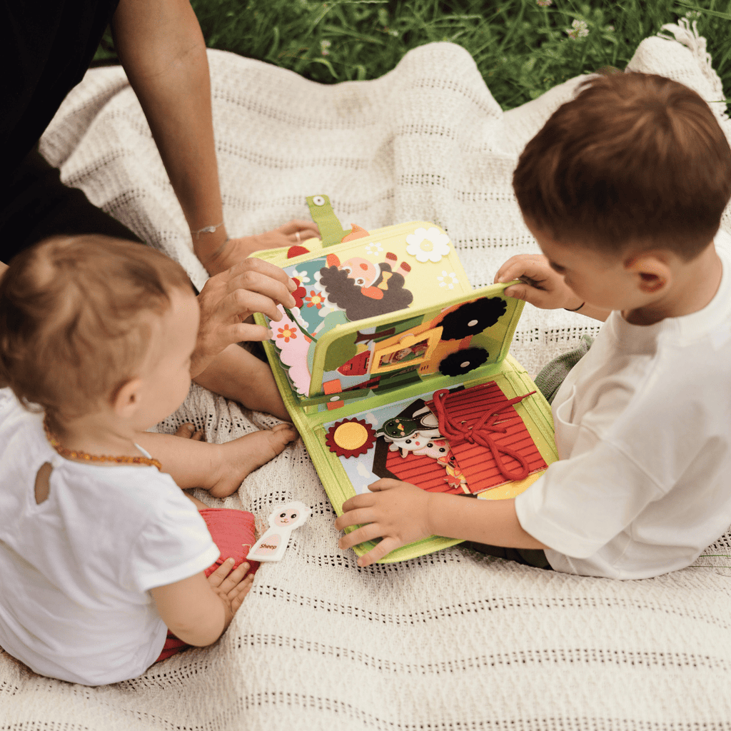 Interaktives Montessori-Bauernhofbuch