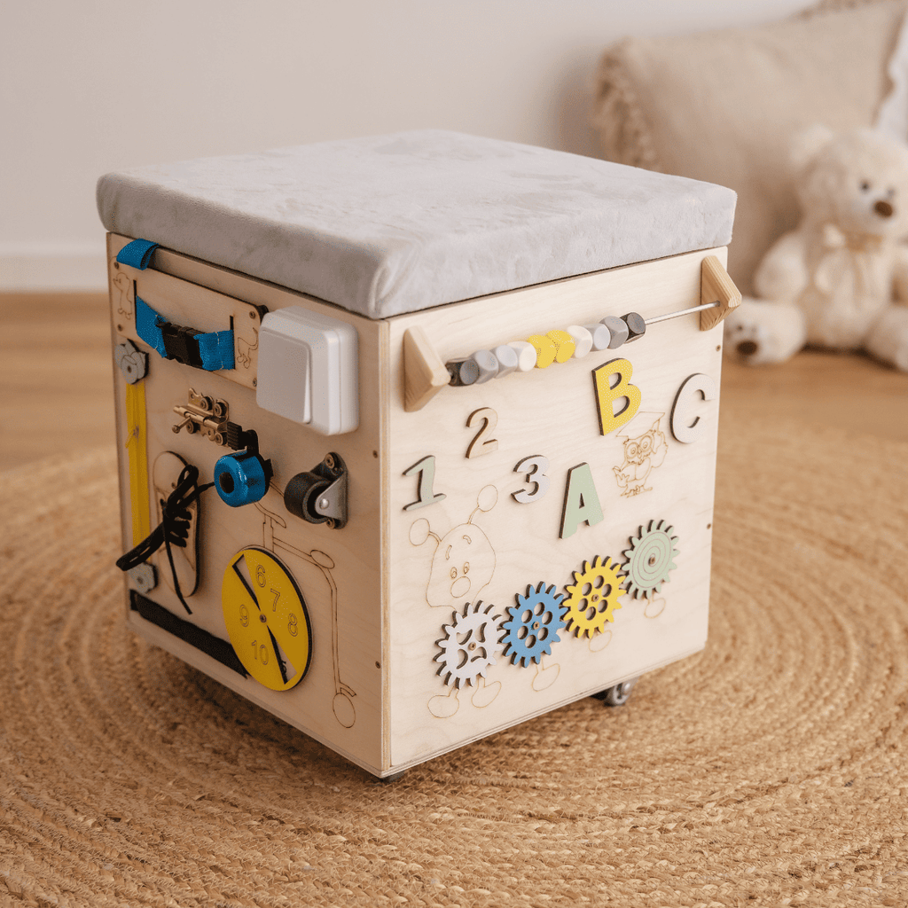 Montessori-Kiste für verschiedene Aktivitäten, Spielzeugkiste mit Sitzbank