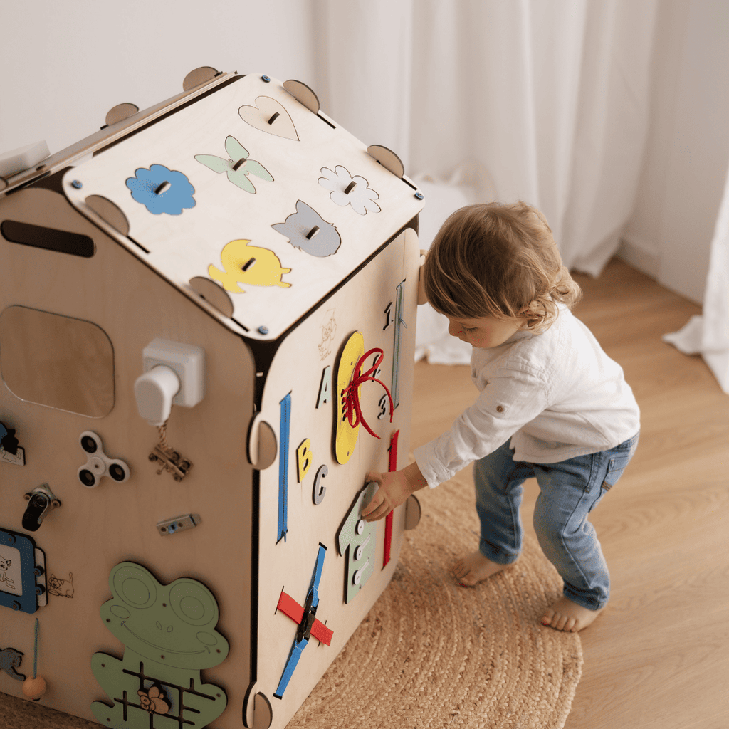 Happy Home Maxi Montessori Mehrzweckhaus