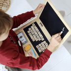 Laptop aus Holz mit magnetischer Tafel