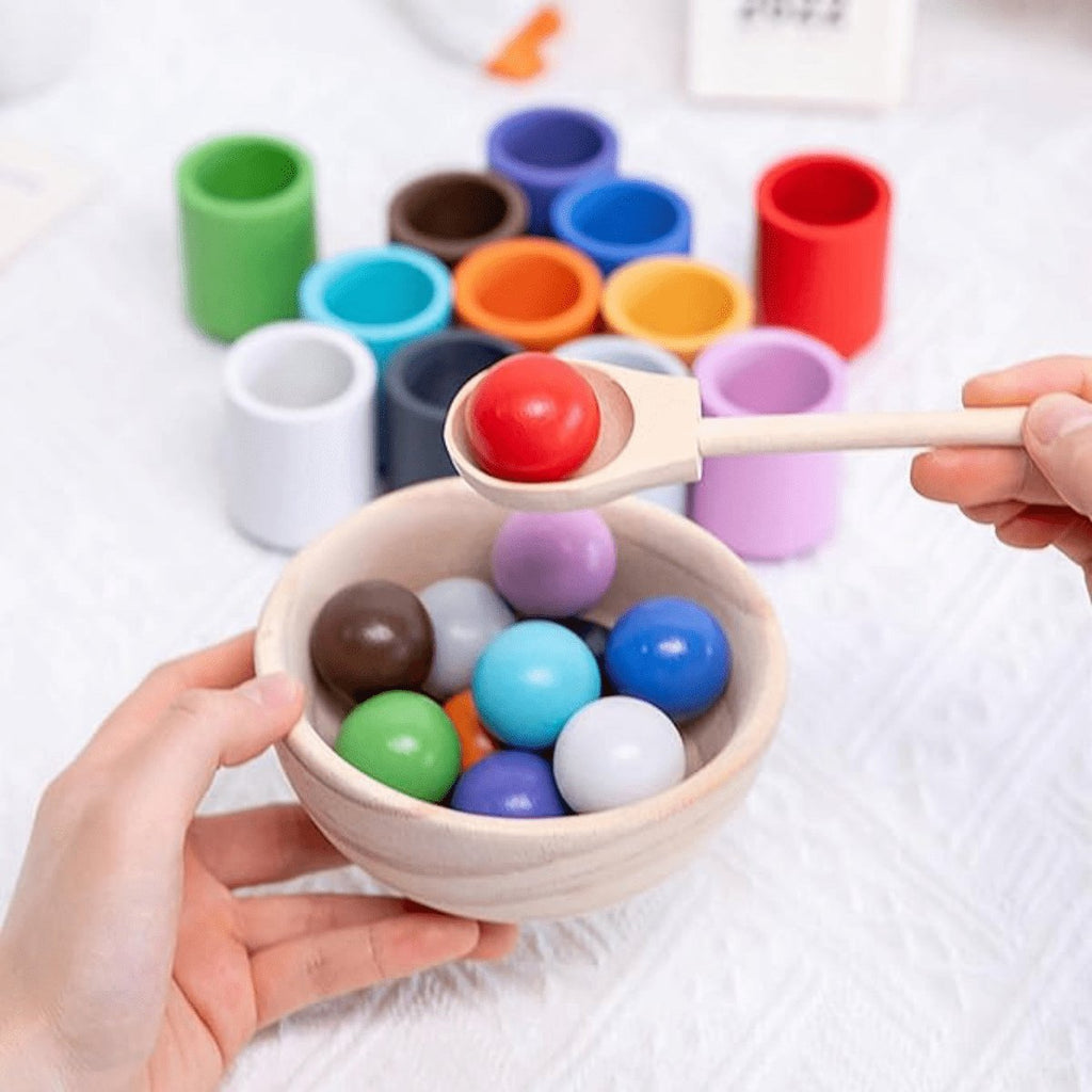 Geschicklichkeitsspiel „Balls in Cups“